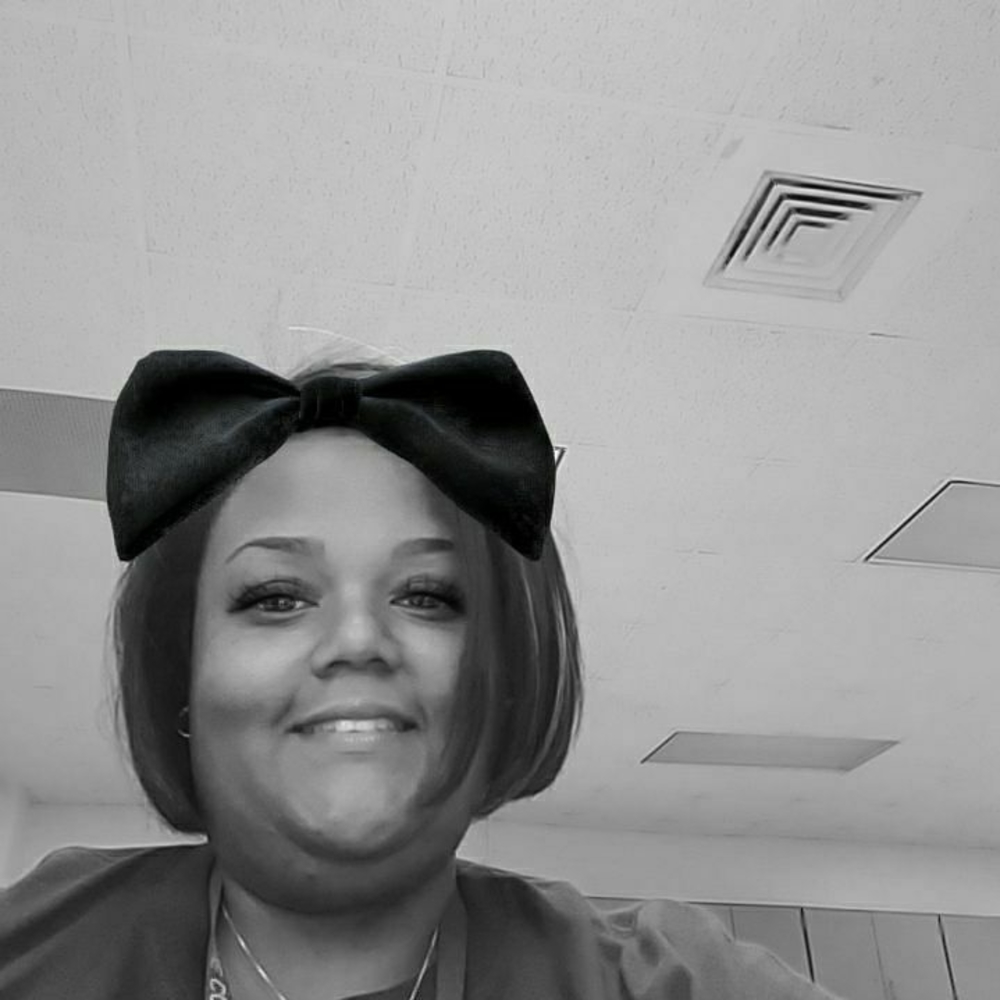 Meet your Posher, Denise